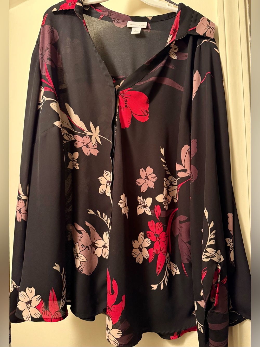 Sz 2X Liz Claiborne Black Floral Button-Up Blouse